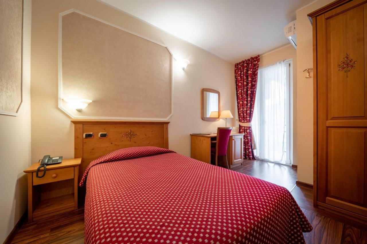 Single Room,1008725869:JPEG